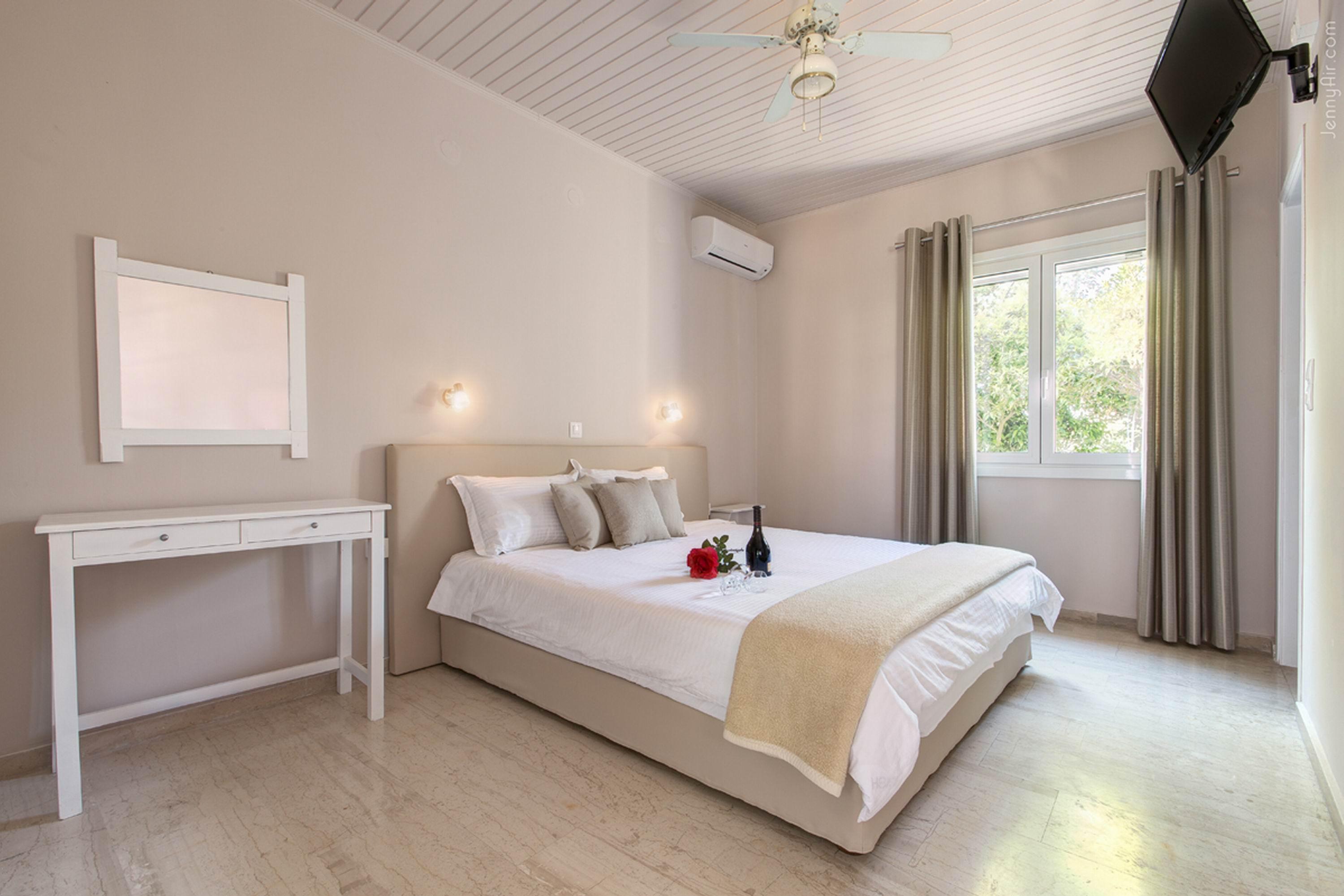 Aparthotel Paradise Village 2*